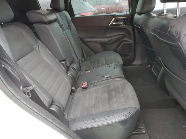 2022 MITSUBISHI OUTLANDER SE  