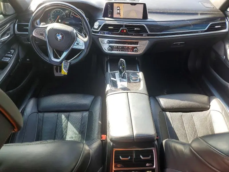 2016 BMW 750 XI  