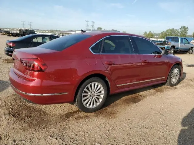 2017 VOLKSWAGEN PASSAT SE  