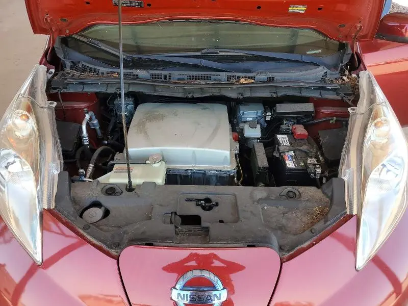 2015 NISSAN LEAF S  