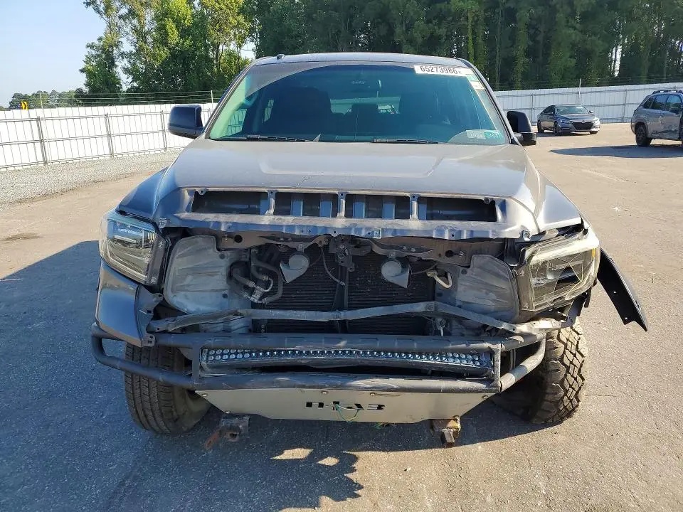 2015 TOYOTA TUNDRA CREWMAX LIMITED  