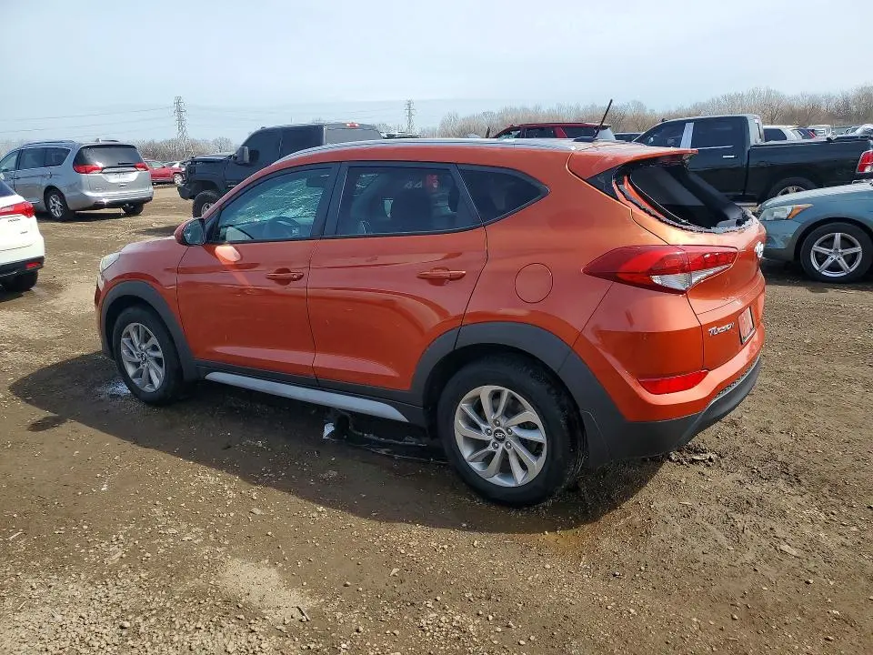 2017 HYUNDAI TUCSON SE  