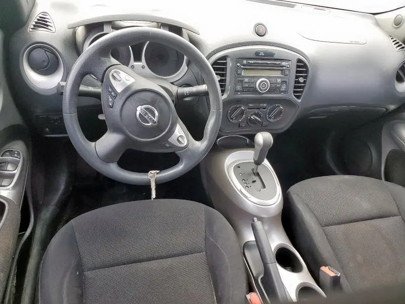 2011 NISSAN JUKE S  