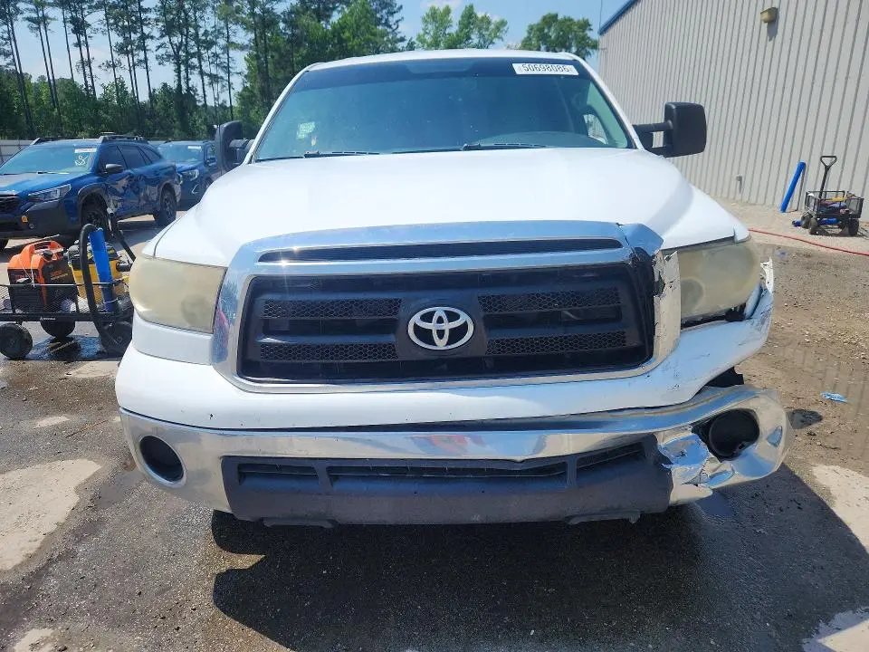 2011 TOYOTA TUNDRA DOUBLE CAB SR5  