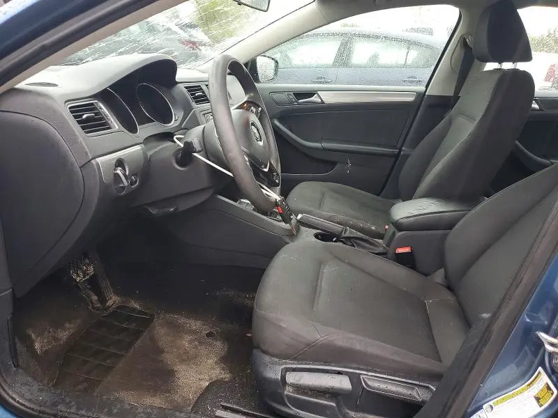2016 VOLKSWAGEN JETTA SE  