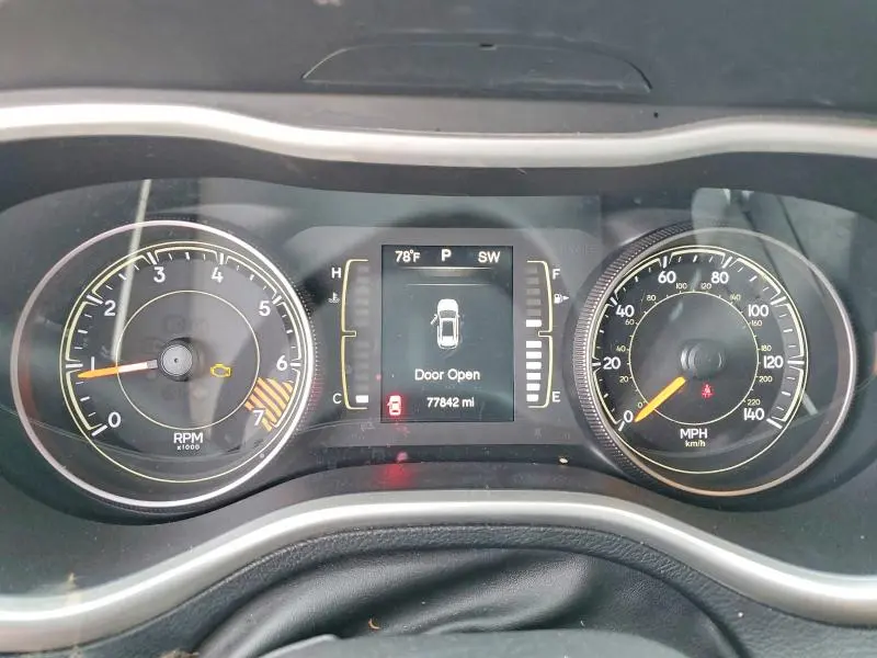 2015 JEEP CHEROKEE SPORT  