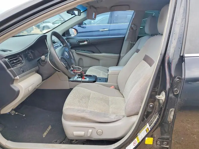 2013 TOYOTA CAMRY LE  