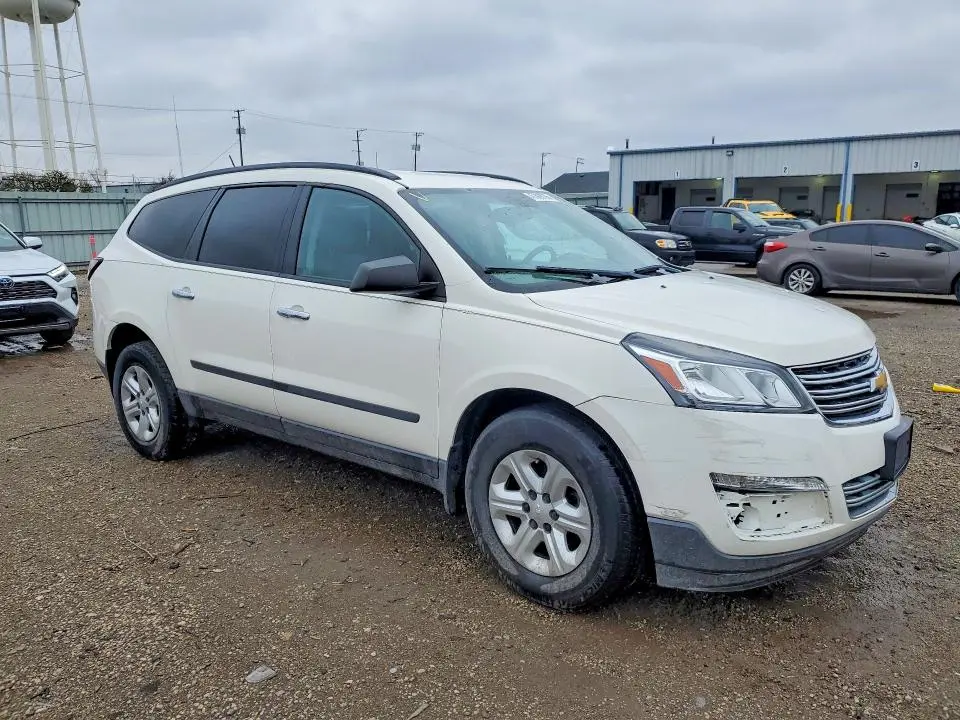 2015 CHEVROLET TRAVERSE LS  