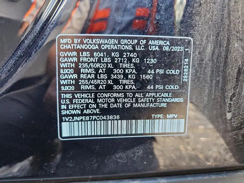 2023 VOLKSWAGEN ID.4 PRO S PLUS  
