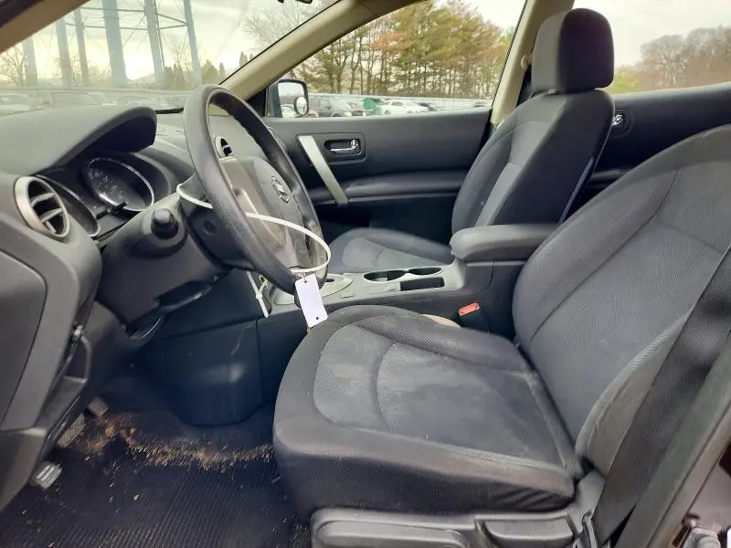 2013 NISSAN ROGUE S  