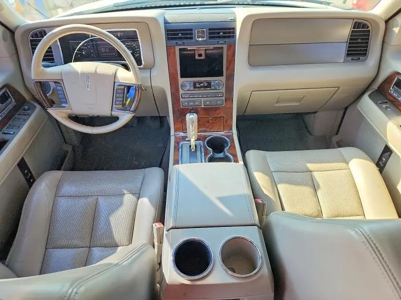 2013 LINCOLN NAVIGATOR   