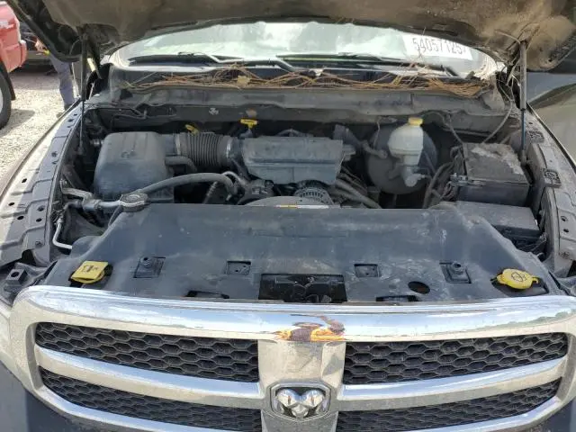2013 RAM 1500 ST  