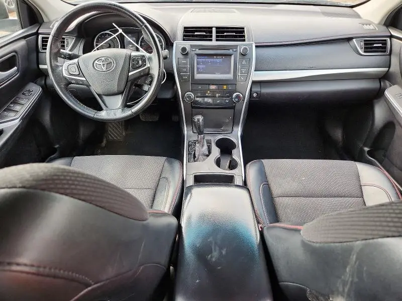 2017 TOYOTA CAMRY SE  