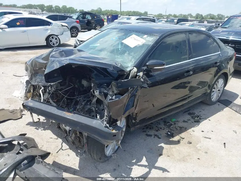2012 VOLKSWAGEN JETTA 2.5L SEL