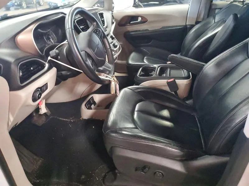 2017 CHRYSLER PACIFICA TOURING L  