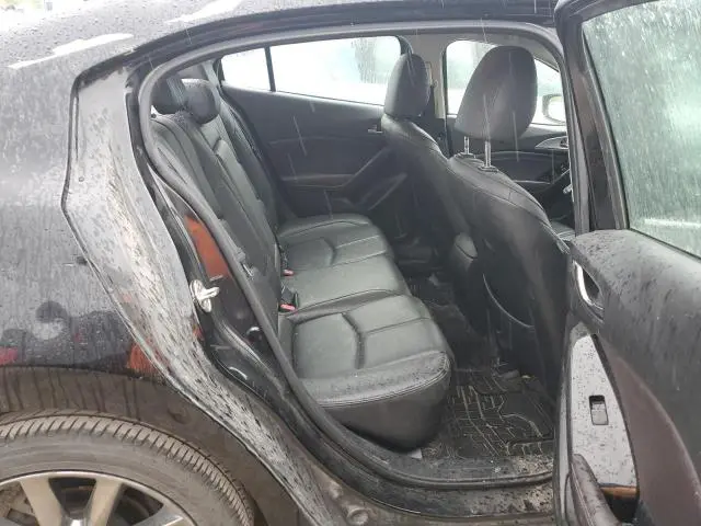 2018 MAZDA 3 TOURING  