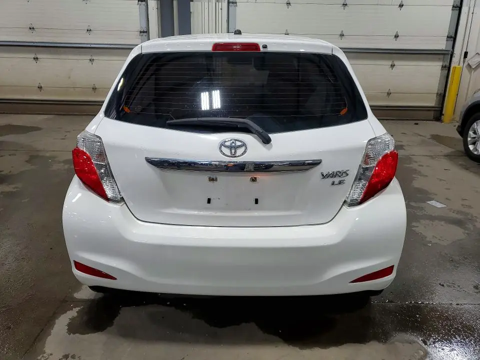 2014 TOYOTA YARIS 5-DOOR LE  
