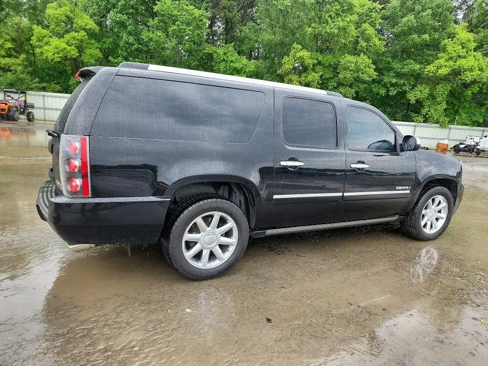 2011 GMC YUKON XL DENALI  