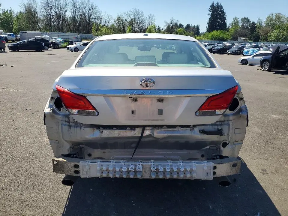 2011 TOYOTA AVALON LIMITED  
