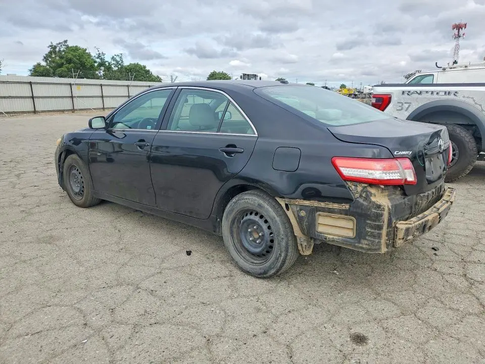 2010 TOYOTA CAMRY LE  