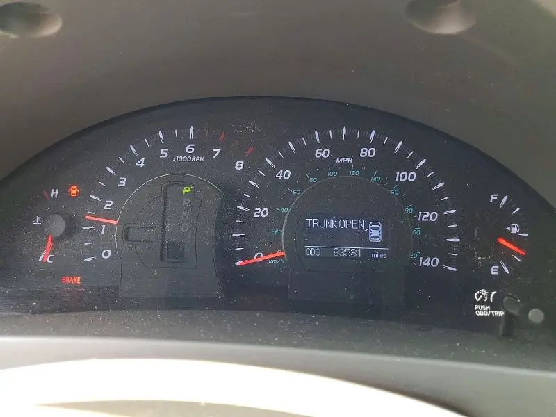 2011 TOYOTA CAMRY XLE  