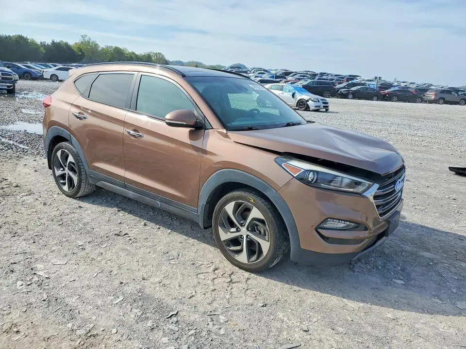 2016 HYUNDAI TUCSON   