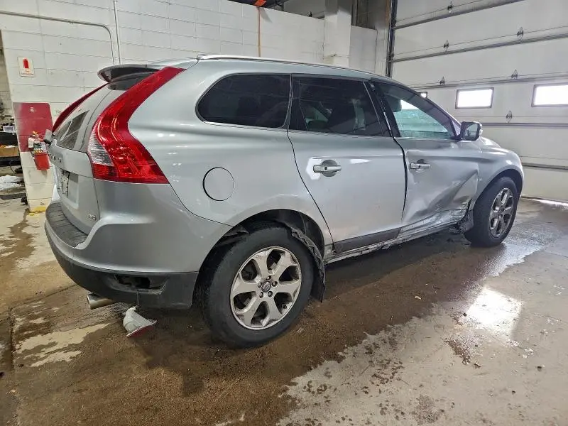 2013 VOLVO XC60 3.2  