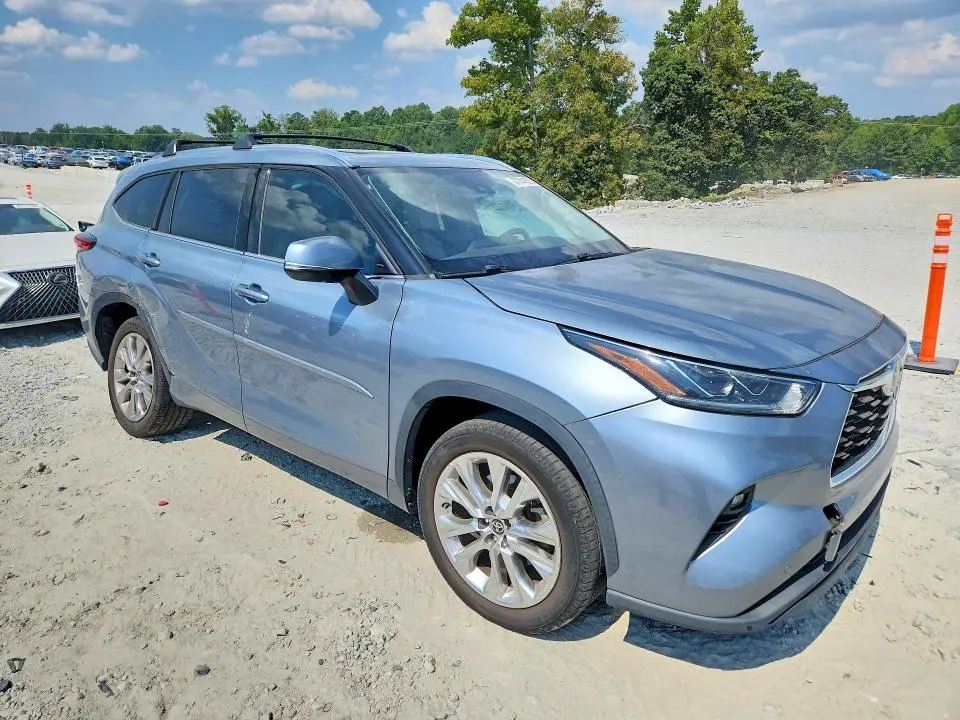 2020 TOYOTA HIGHLANDER LIMITED  