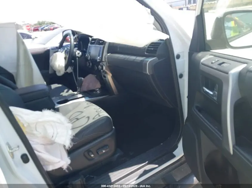 2024 TOYOTA 4RUNNER SR5 PREMIUM