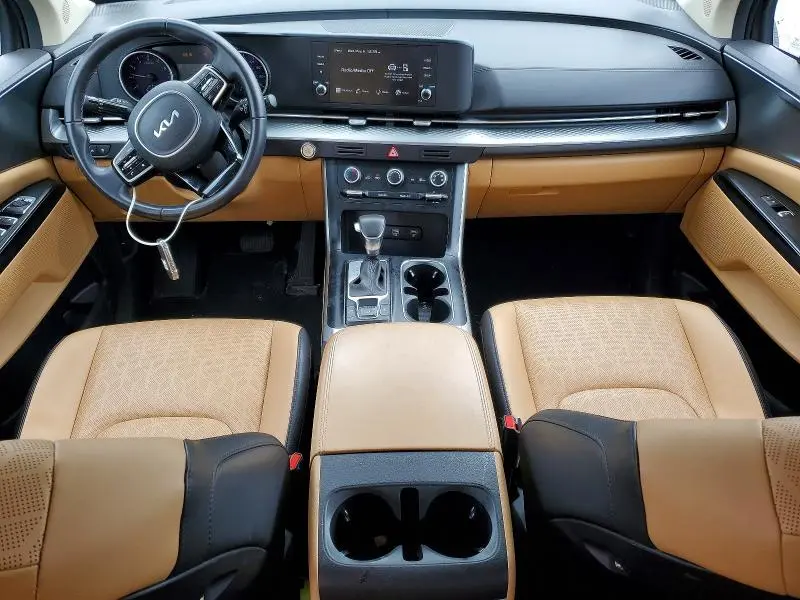 2023 KIA CARNIVAL LX  