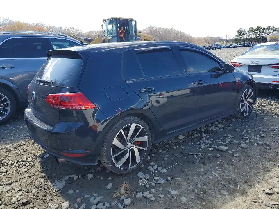 2017 VOLKSWAGEN GTI SPORT  