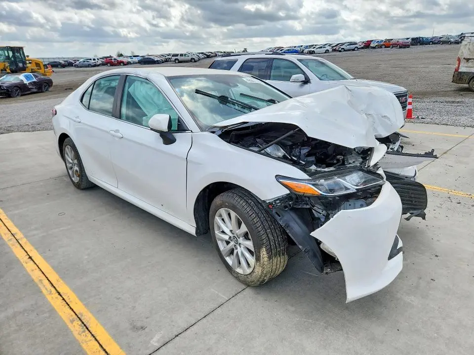 2019 TOYOTA CAMRY LE  