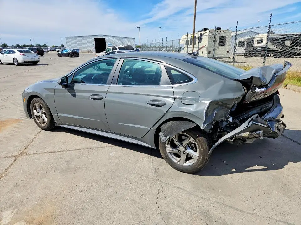 2022 HYUNDAI SONATA SE  