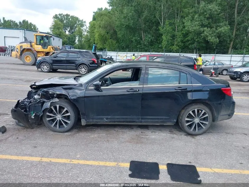 2013 CHRYSLER 200 LIMITED