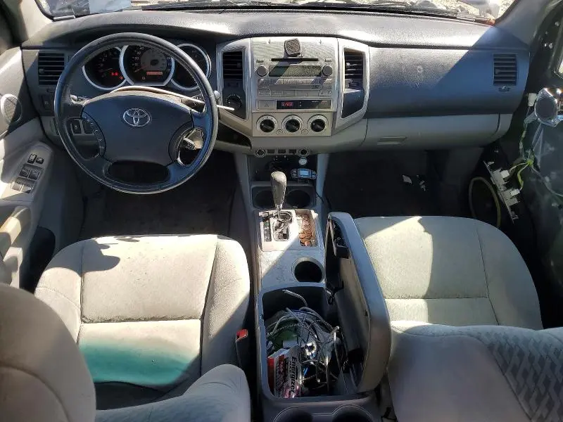 2011 TOYOTA TACOMA V6  