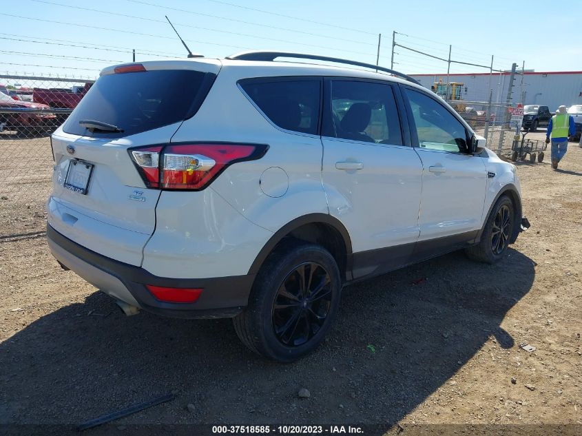 2018 FORD ESCAPE SE