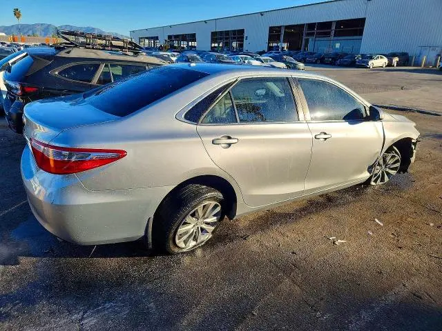 2016 TOYT CAMRY XLE  