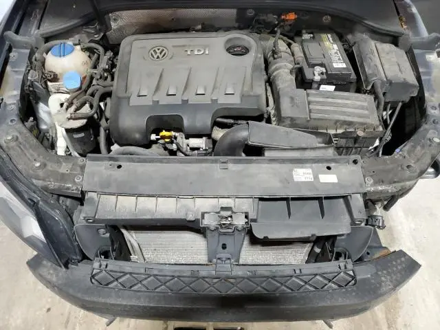 2014 VOLKSWAGEN PASSAT SE  