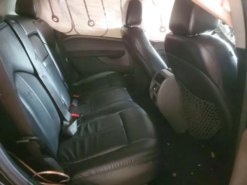 2010 CADILLAC SRX   