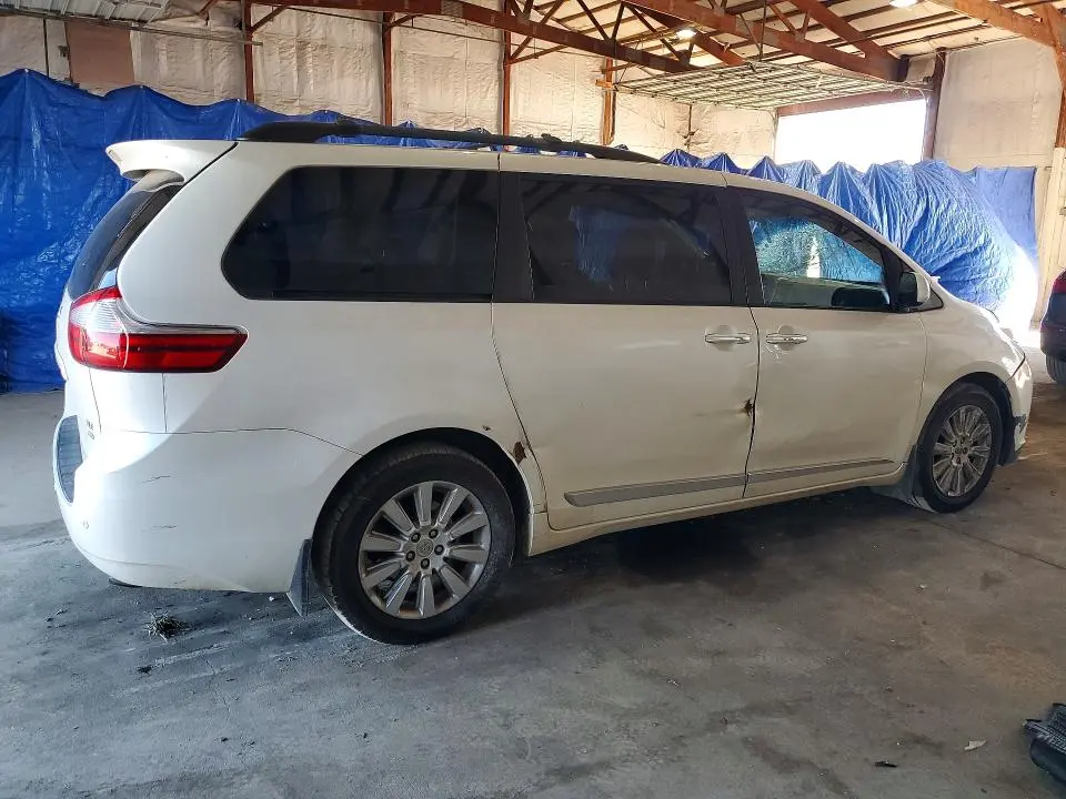 2015 TOYOTA SIENNA XLE PREMIUM 7-PASSENGER  