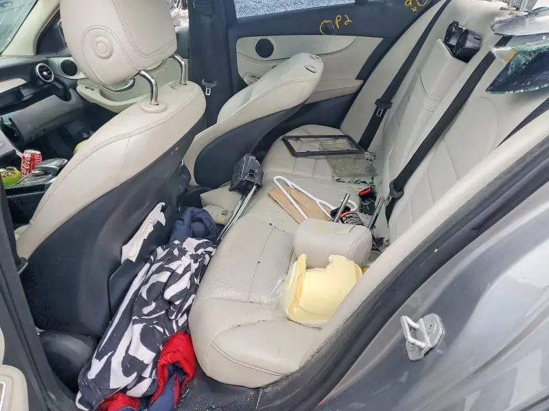 2015 MERCEDES-BENZ C 300  