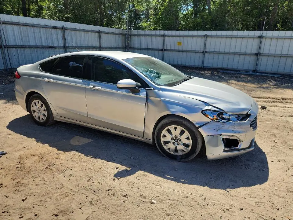 2019 FORD FUSION S  