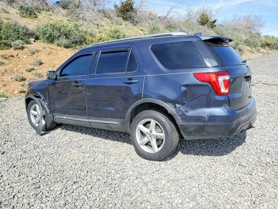 2017 FORD EXPLORER XLT  