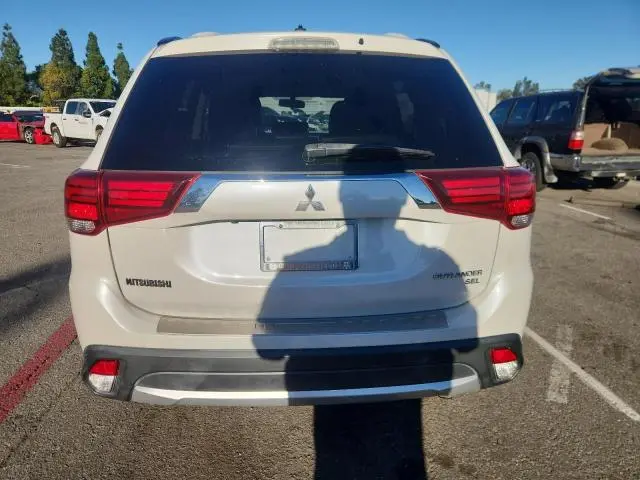 2016 MITSUBISHI OUTLANDER SE  