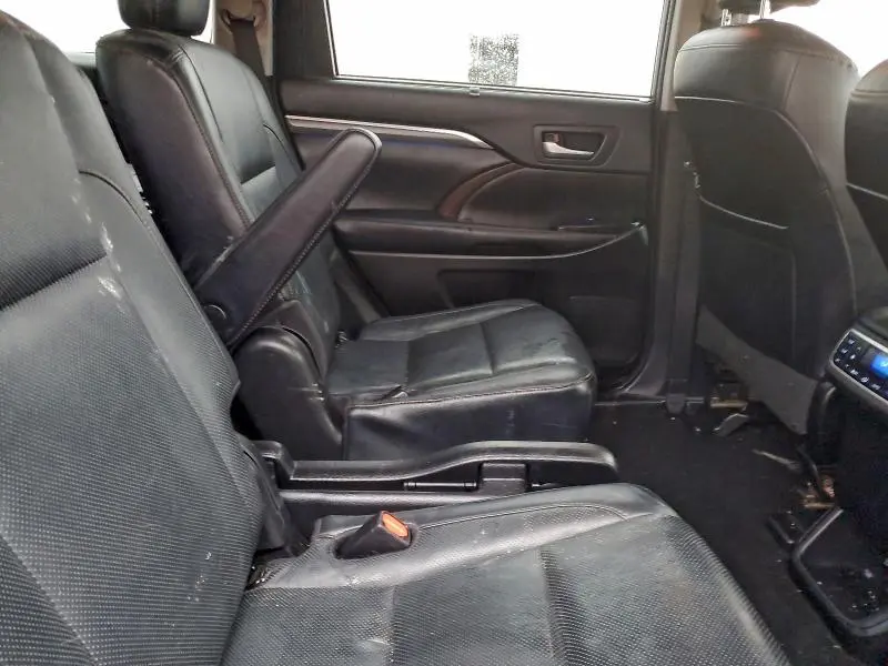 2019 TOYOTA HIGHLANDER   
