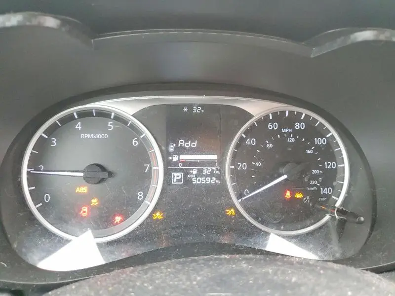 2021 NISSAN VERSA S  