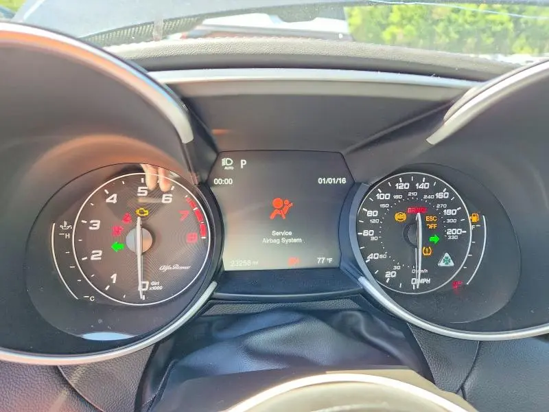 2023 ALFA ROMEO GIULIA QUADRIFOGLIO  