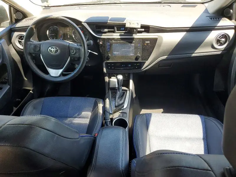 2017 TOYOTA COROLLA SE  