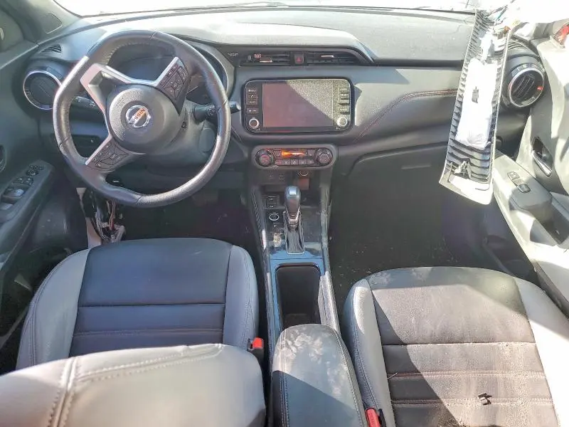 2021 NISSAN KICKS SR  