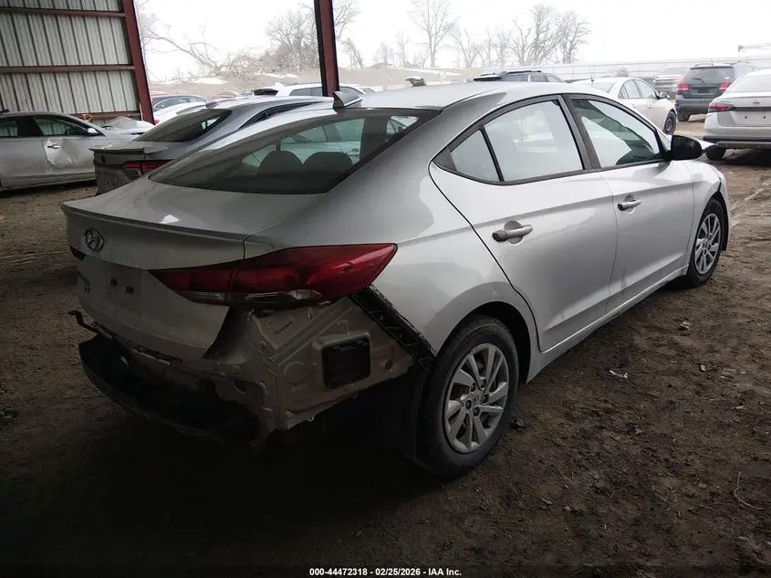 2017 HYUNDAI ELANTRA SE